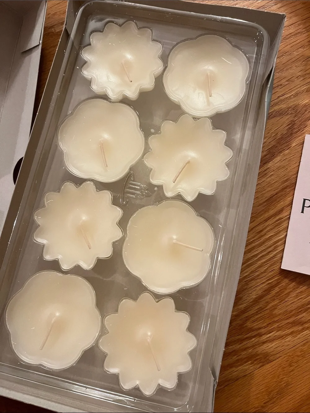 NIB PartyLite floater candles (set of 8) - vanilla